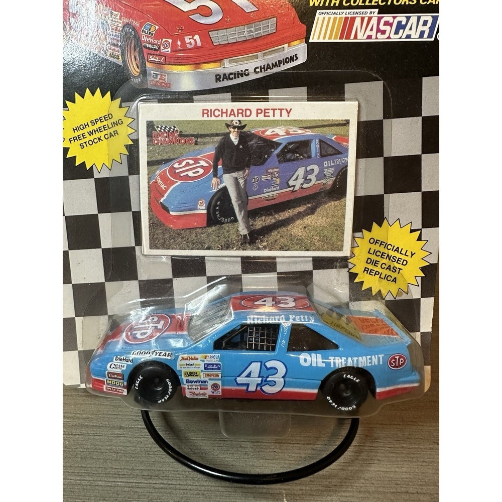 Die-Cast Racing Champions 1:43 NASCAR Stock Car Richard Petty #43 - NEW SEALED - Picture 3 of 3